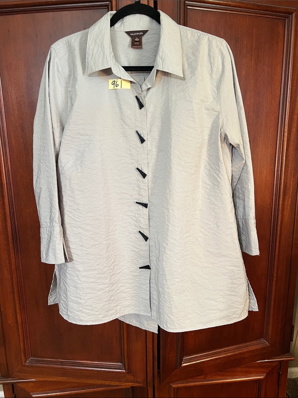 Multiples Light Gray Button-Front with Black Toggle Buttons Size Large ❤️❤️
